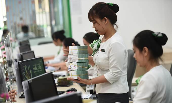 Banks trim payroll amid digital push 5 Banks trim payroll amid digital push