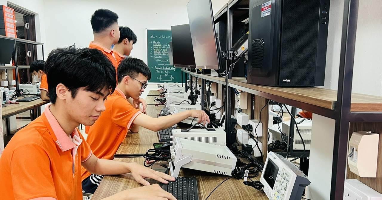 Đại học tư nhân ‘bỏ tiền túi’ đầu tư trung tâm về công nghệ bán dẫn