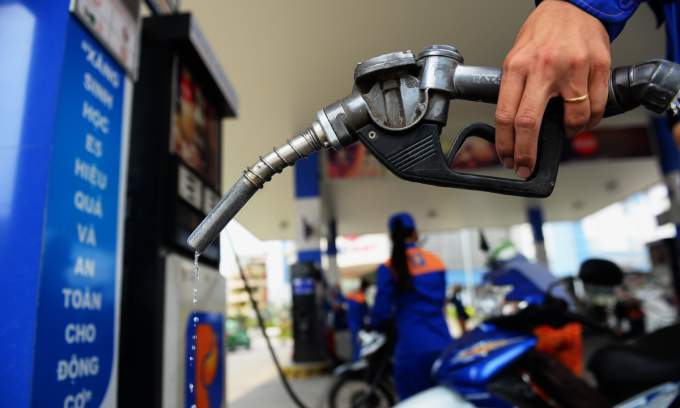 Gasoline prices rise 2 weeks in a row