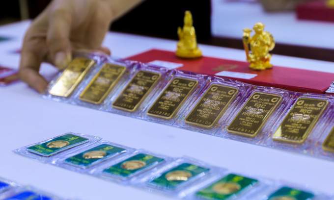 Gold prices tiptoe up - VnExpress International