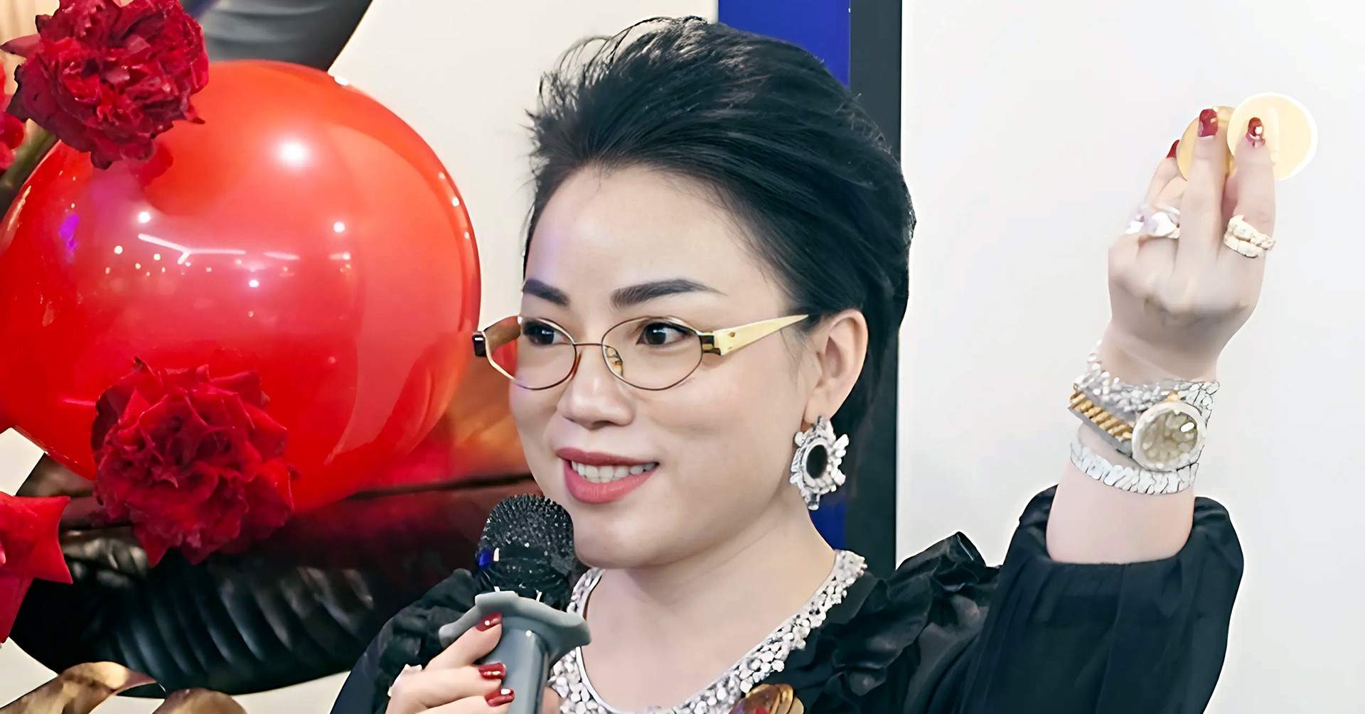 Khó cưỡng sức hấp dẫn khi giá vàng ‘đu đỉnh’