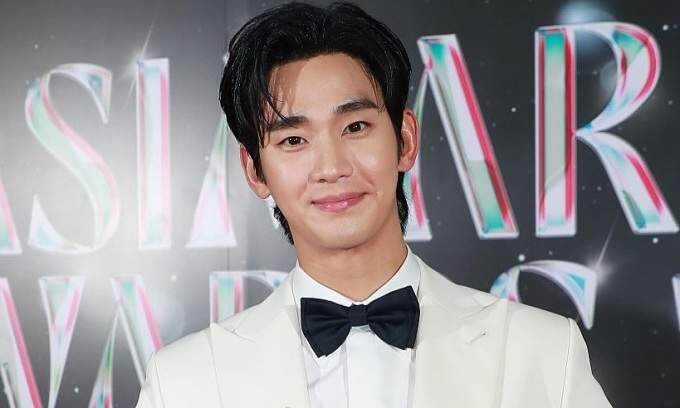 Kim Soo Hyun loses brand deals amid underage dating allegations with Kim Sae Ron