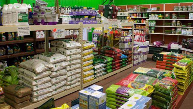 Tháo gỡ các rào cản kìm hãm sản xuất kinh doanh vật tư nông nghiệp