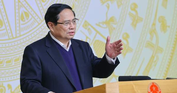 Thủ tướng yêu cầu ngăn chặn nguy cơ hàng nước ngoài “núp bóng” hàng Việt để xuất khẩu đi nước khác