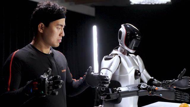 Vòng đời công nghệ robot: Chín giai đoạn từ một ý tưởng đến thành phẩm thương mại