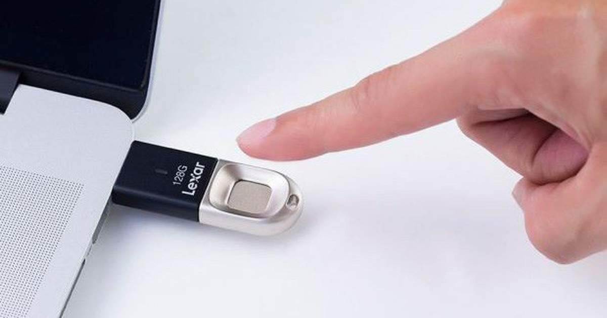 Xuất hiện USB tích hợp công nghệ cảm biến vân tay