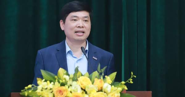 Nhiều người đang phải đóng thuế nhiều hơn dù thu nhập thực tế không tăng hoặc thậm chí giảm do lạm phát