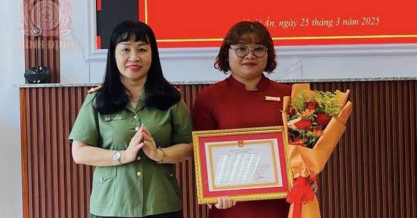 Ngăn cặp vợ chồng chuyển 200 triệu cho kẻ mạo danh con gái, nhân viên Agribank được công an khen thưởng