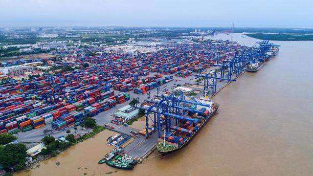 Cần đầu tư hạ tầng đồng bộ để phát triển cảng biển TP.HCM