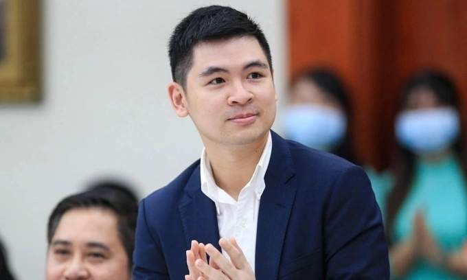 Tycoon Do Quang Hien’s son takes over as chairman of Vietravel Airlines