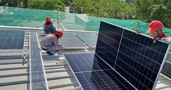 Việc áp thuế sốc của Mỹ với pin năng lượng mặt trời từ Việt Nam có hiệu lực khi nào?