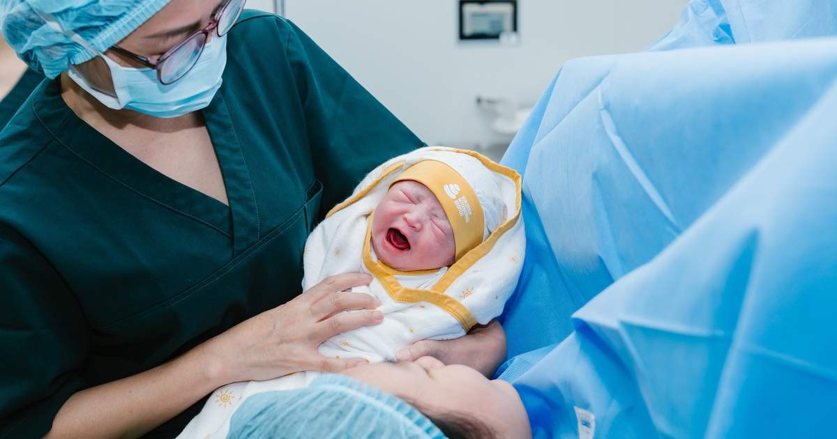 Bệnh viện Mặt Trời đón em bé đầu tiên chào đời bằng phương pháp 'đẻ không đau'