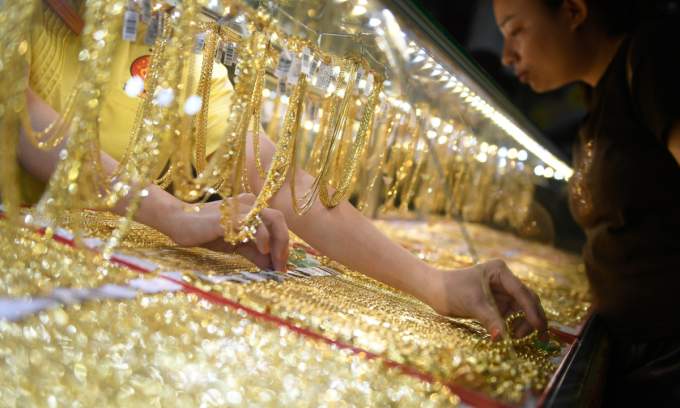 Gold price declines marginally - VnExpress International