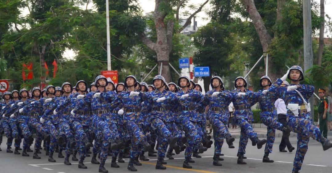 Hải Phòng hợp luyện diễu hành kỷ niệm 70 năm ngày giải phóng