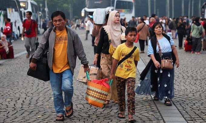 Indonesia to launch  wage subsidy for low-income workers