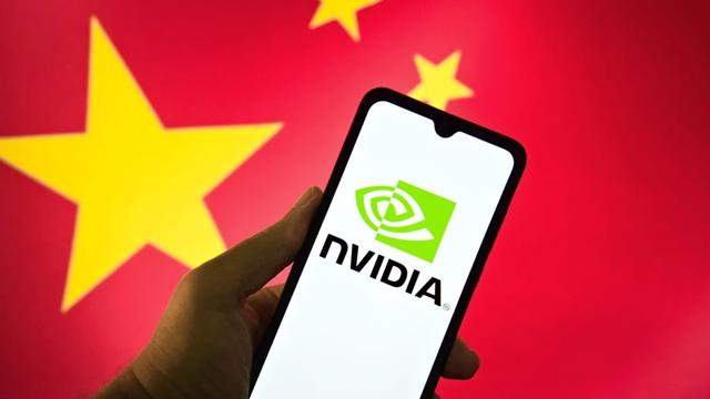 Nvidia giảm hiệu năng chip AI H20 để “lách” lệnh cấm xuất khẩu vào Trung Quốc