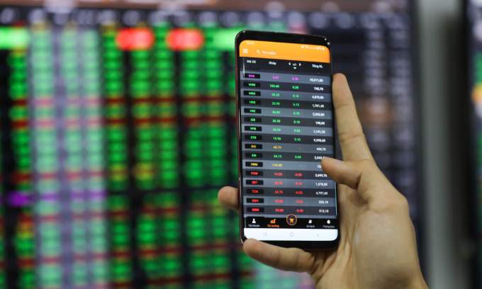 Stocks return to 5-week high