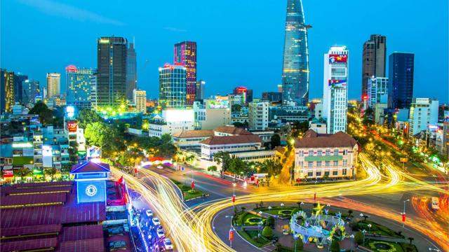 TP.HCM: Tiêu dùng bứt tốc, kinh tế tháng 4 khởi sắc toàn diện