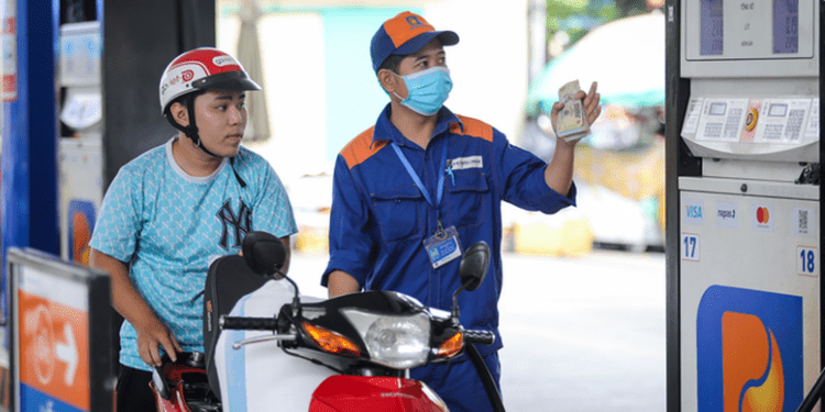 Tiếp tục bật tăng phiên đầu tuần, xăng dầu trong nước biến động