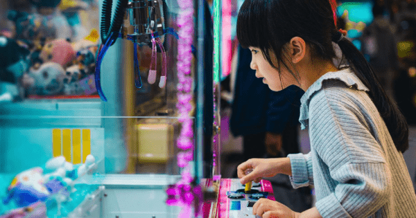 Bảo sao chúng ta tốn nhiều tiền mà gắp mãi không được con nào