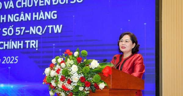 ‘Tôi thấy bất kỳ cuốn sách nào về chủ đề này là mua, dù tiếng Việt, tiếng Anh hay sách nói, không đọc thì nghe’