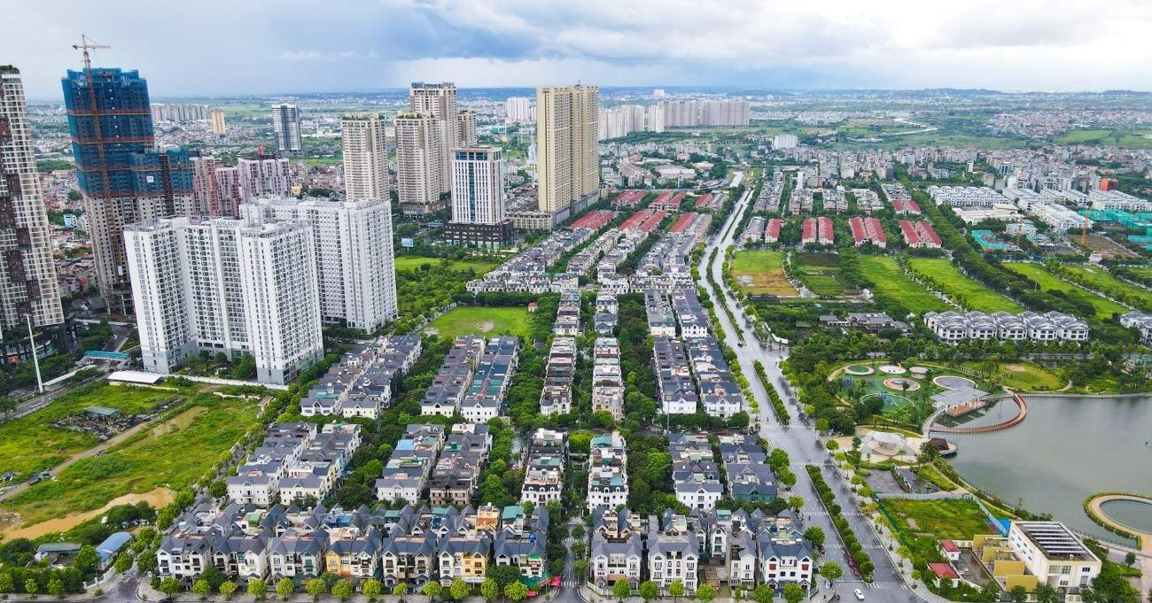 Bất động sản hồi phục, loạt doanh nghiệp sẵn tiền mặt chuẩn bị cho mục tiêu mới