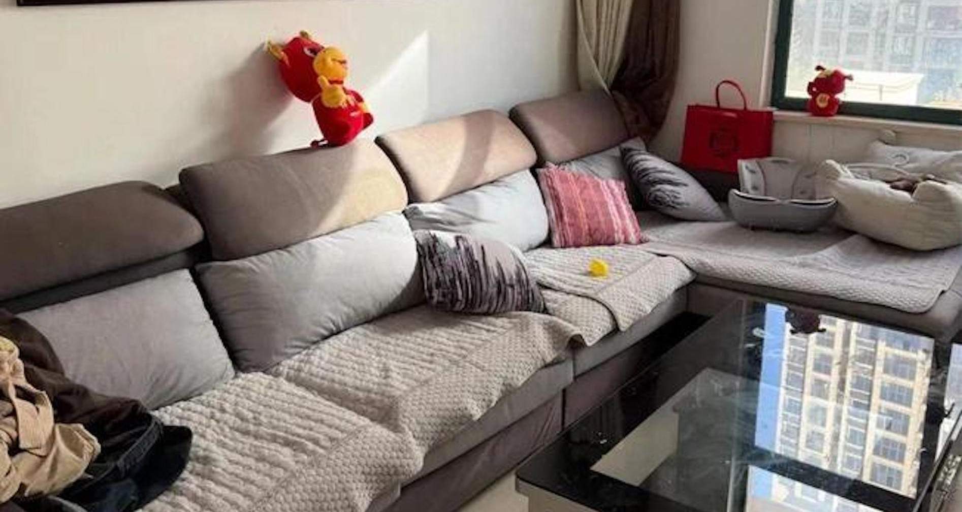 4 món đồ quen thuộc trong phòng khách khiến nhà bạn kém sang
