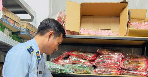 Phát hiện hàng chục món ăn vặt không an toàn