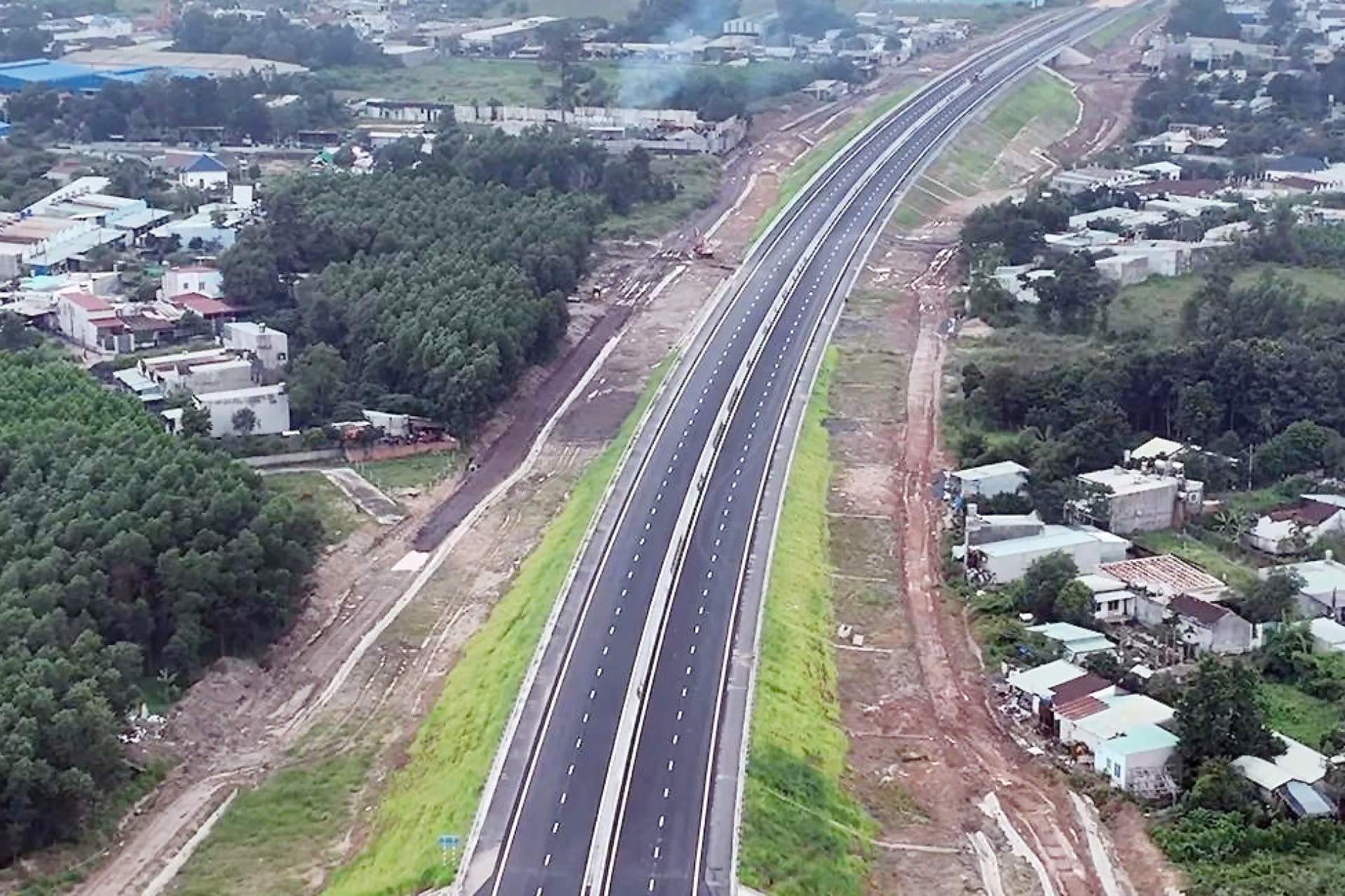Công nghệ hiện đại giúp nhà thầu cao tốc Biên Hòa