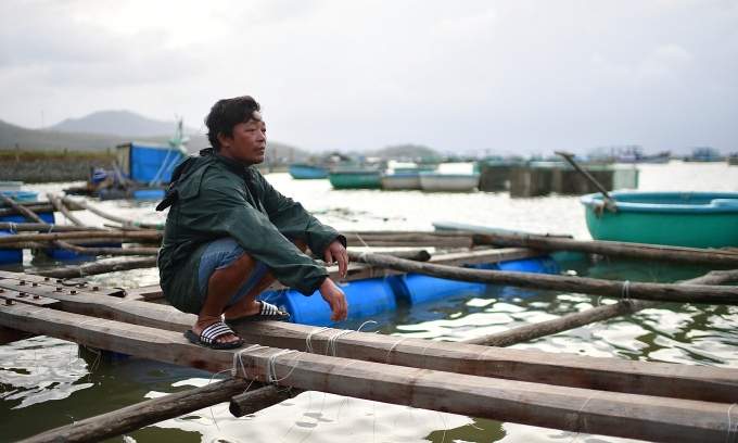 Business owners in central Vietnam left empty-handed amid flood destruction