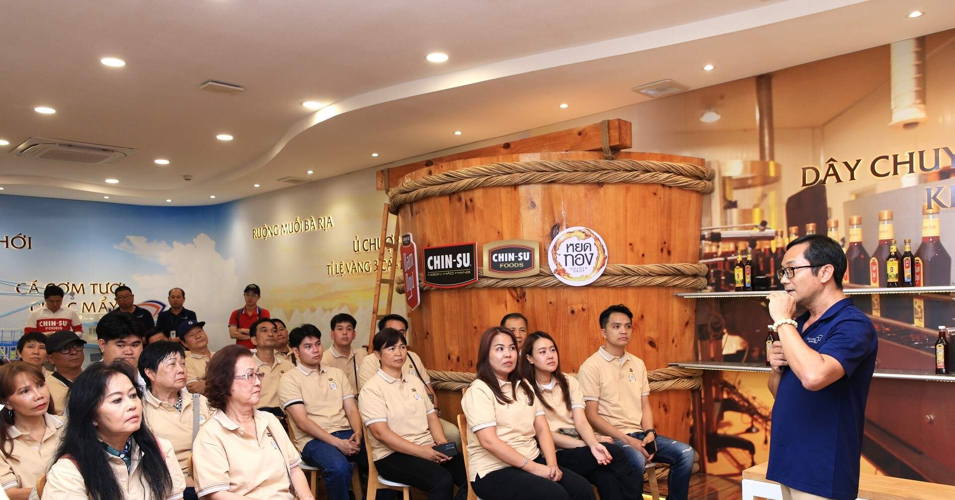 Doanh nghiệp Thái Lan đến Phú Quốc tham quan nhà thùng nước mắm Masan