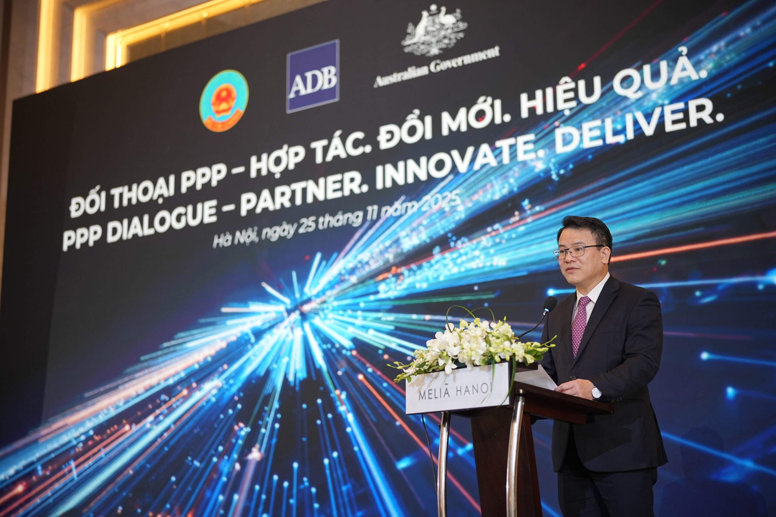 Thứ trưởng Bộ Tài chính Trần Quốc Phương phát biểu khai mạc sự kiện.