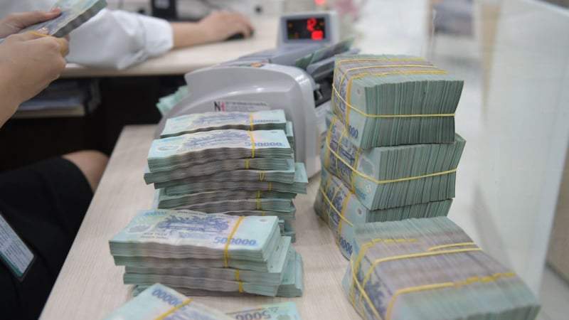 Đồng loạt tăng, giá USD chợ đen cộng 141 đồng