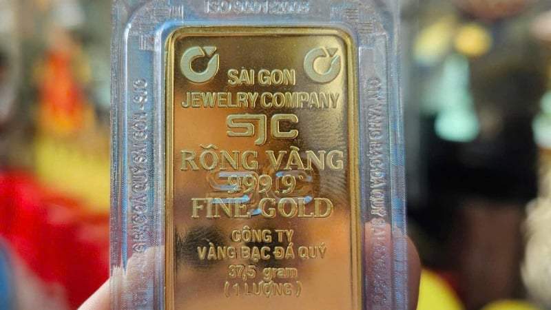 Đồng loạt tăng mạnh, vàng SJC cách đỉnh 1,2 triệu đồng/lượng