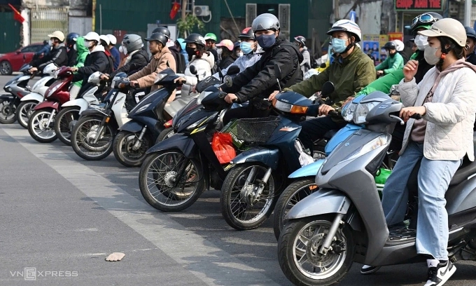 Hanoi to offer up to $190 for residents switching to electric motorbikes
