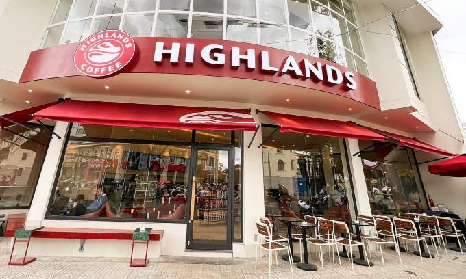 Highlands Coffee reports 17% jump in 3rd quarter earnings