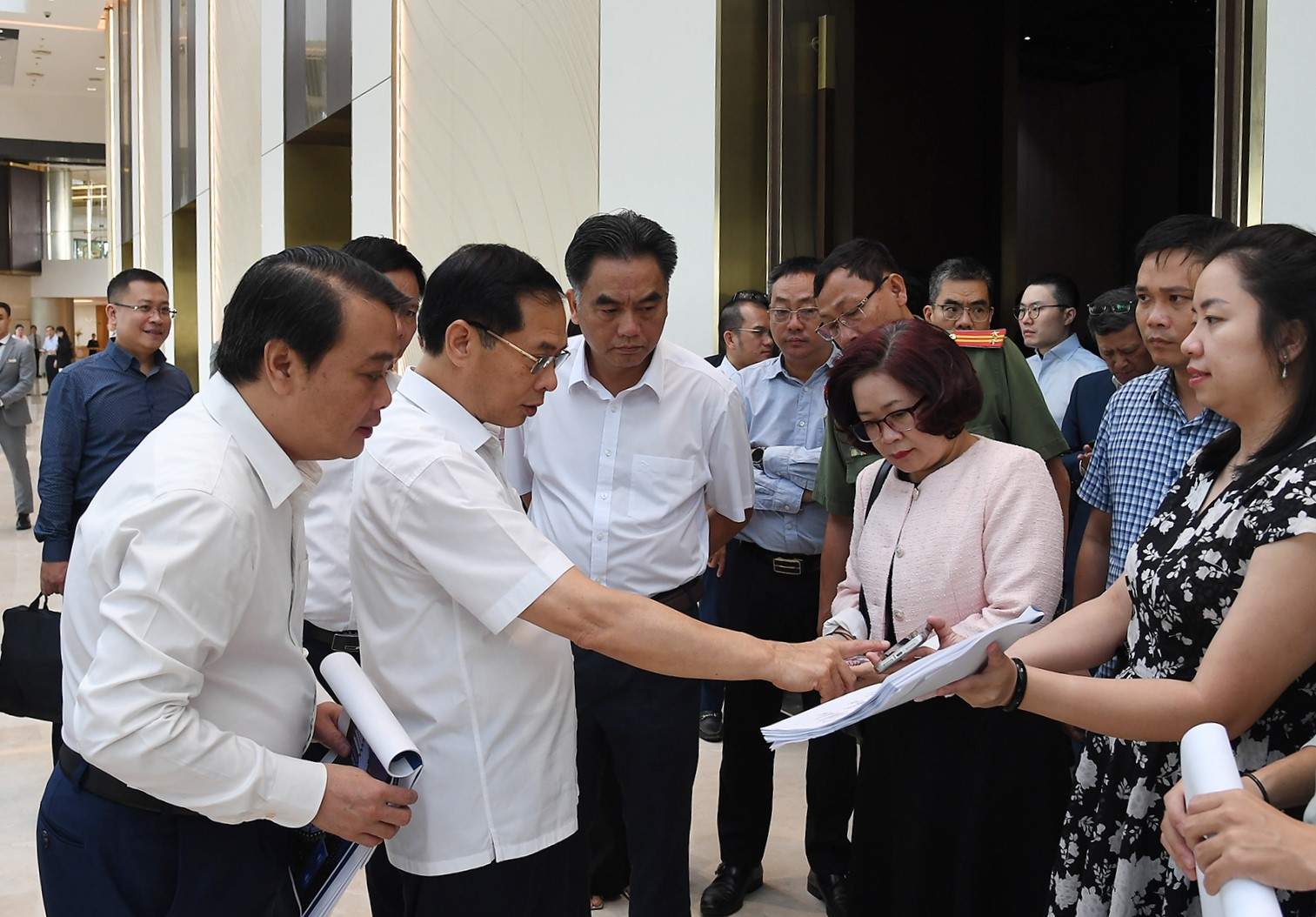 Phó Thủ tướng yêu cầu mọi công tác chuẩn bị phải hoàn thành trước ngày 24/11 - Ảnh: VGP/Hải Minh.