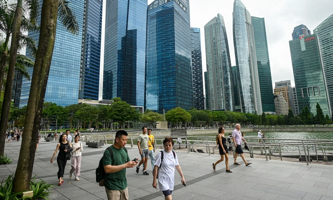 Singapore sees more company directors paid $38,000 or less a year