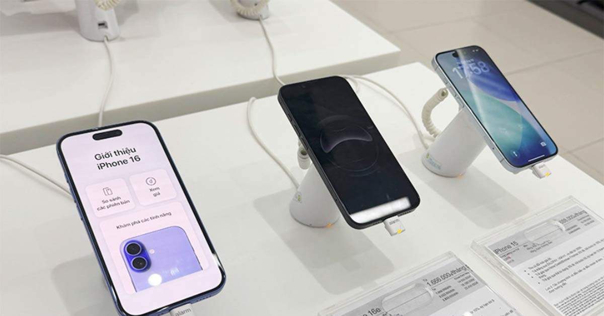 iPhone 17 rớt giá chưa từng có; giá iPhone 16 giảm sâu
