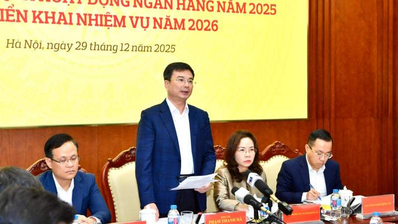 Dư nợ tín dụng tăng gần 18%, hỗ trợ vốn các lĩnh vực ưu tiên