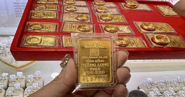 Giá vàng SJC, vàng nhẫn bật tăng tới 1,1 triệu đồng/lượng