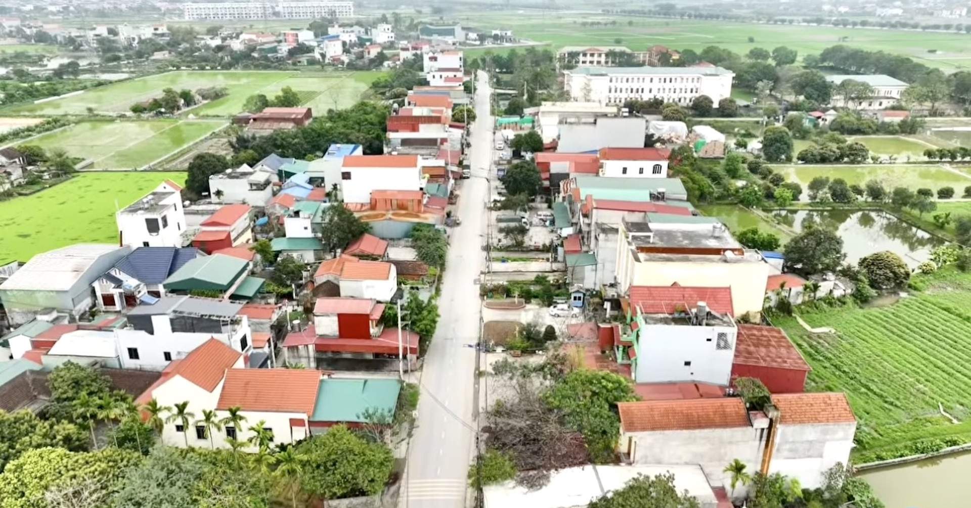 Điều kiện cấp sổ đỏ cho đất xã bán trái thẩm quyền từ năm 2014