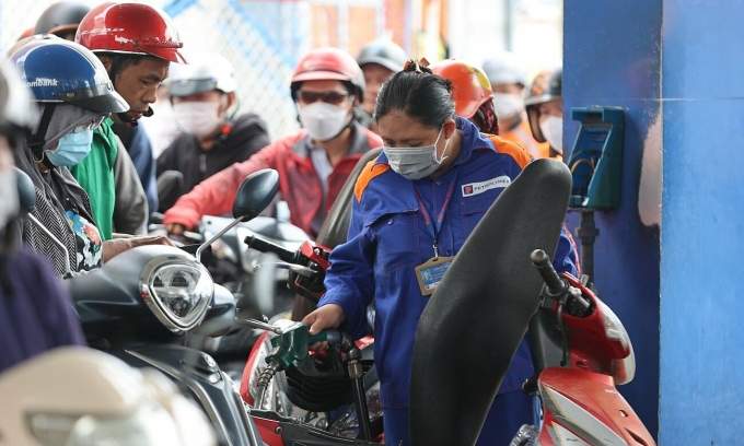 Gasoline prices reach 4-week high