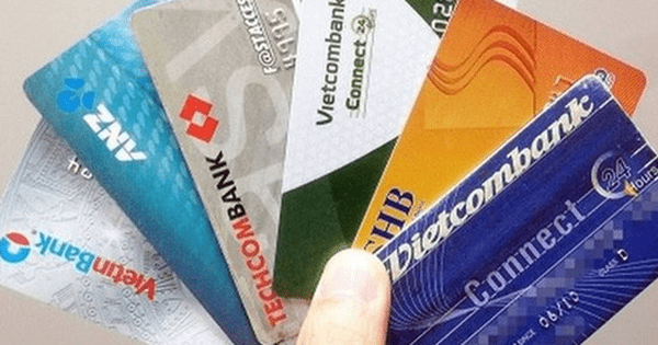 Vietcombank, Agribank, BIDV,... đồng loạt sửa quy định sử dụng thẻ ngân hàng
