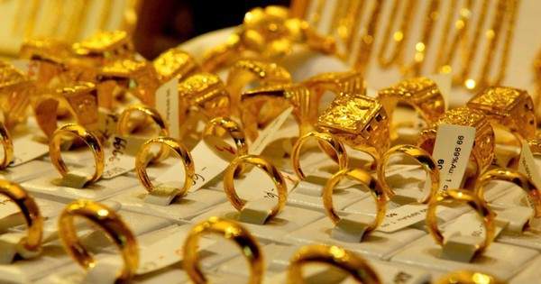 Giá vàng nhẫn tại SJC, Bảo Tín Minh Châu,... tiếp tục giảm xuống mức 180 triệu đồng/lượng