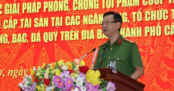 Công an hướng dẫn cách ứng phó tội phạm cướp ngân hàng, tiệm vàng