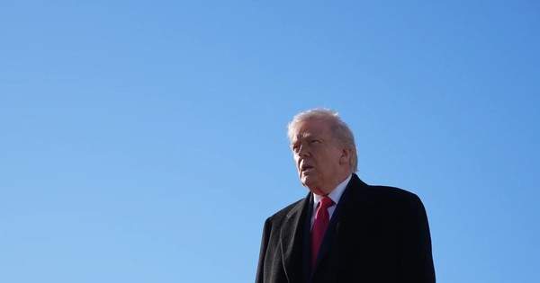 Hơn 800 doanh nghiệp Mỹ đòi ông Donald Trump trả hàng tỉ USD tiền thuế