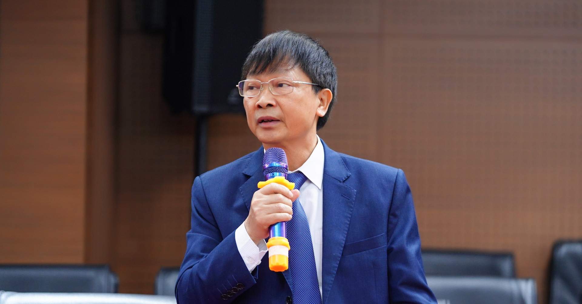 Vinaconex miễn nhiệm Chủ tịch HĐQT Nguyễn Hữu Tới 