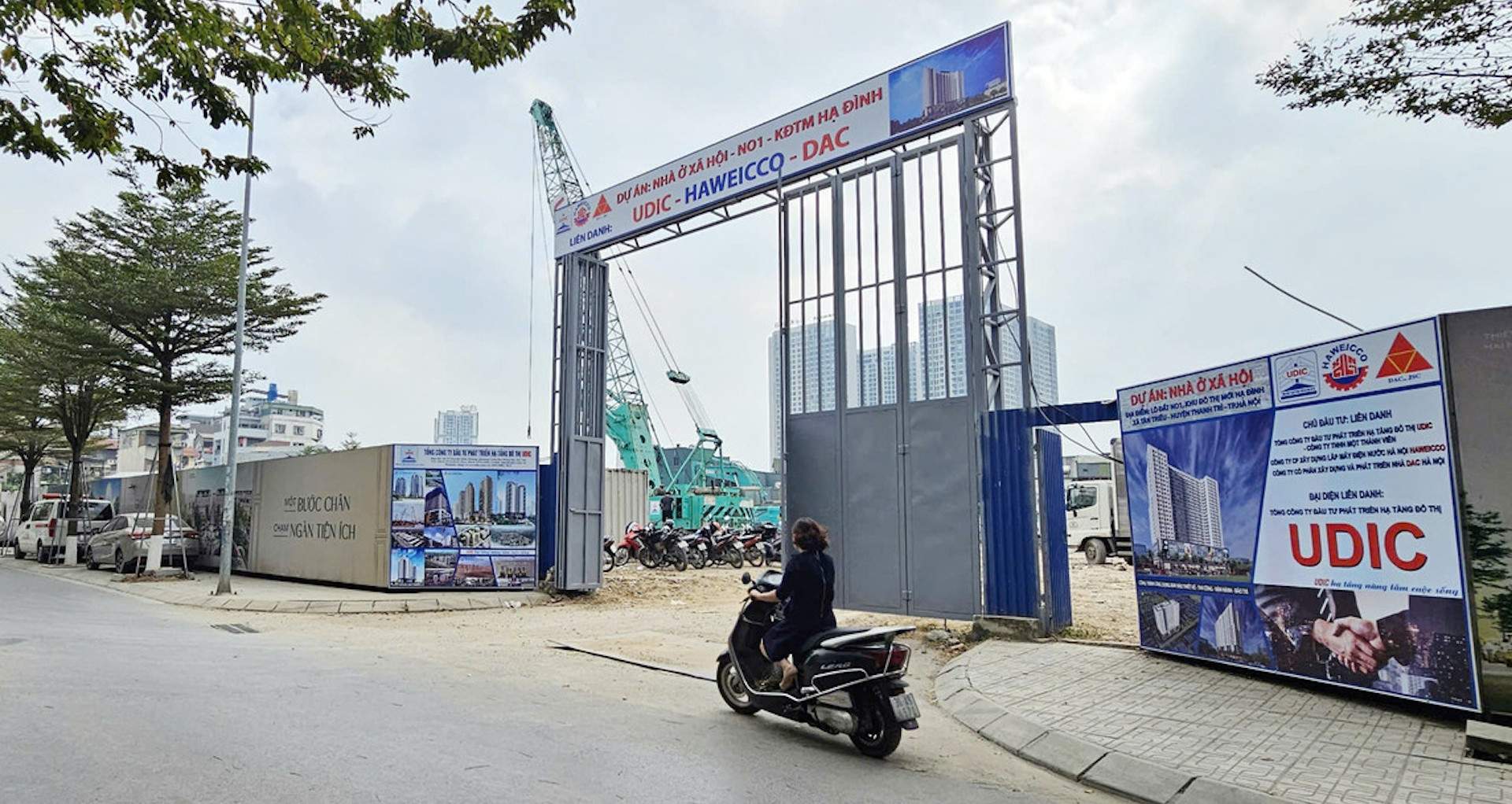 Ai không phải bốc thăm giành suất mua?