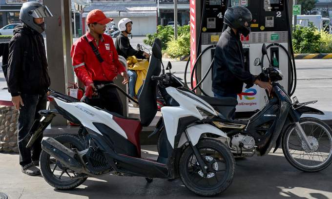 Cambodia boosts fuel imports from Singapore, Malaysia